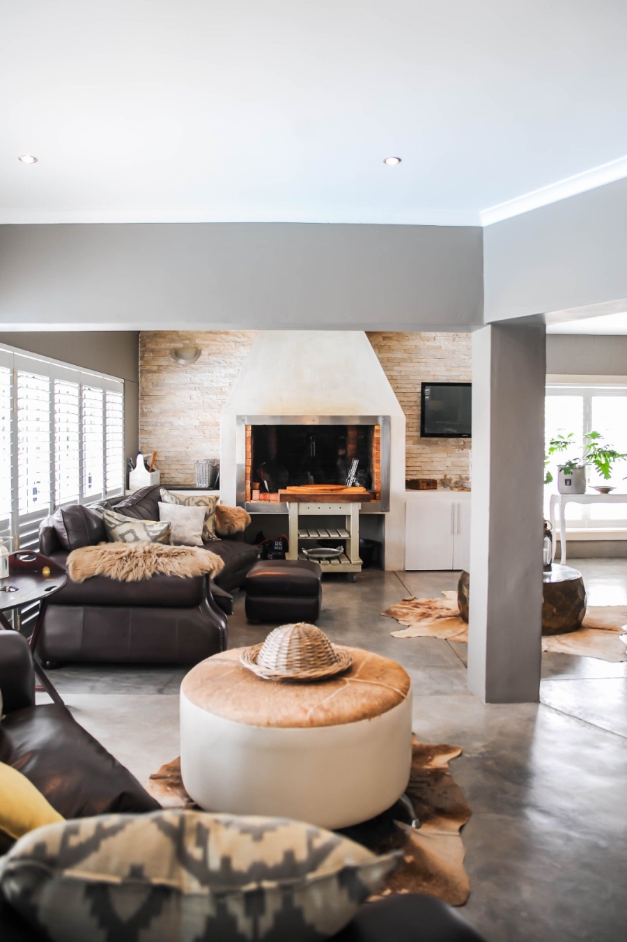 5 Bedroom Property for Sale in Myburgh Park Western Cape